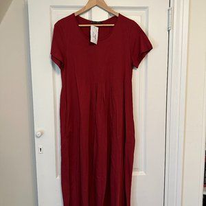 NWT Dark red, lightweight dress